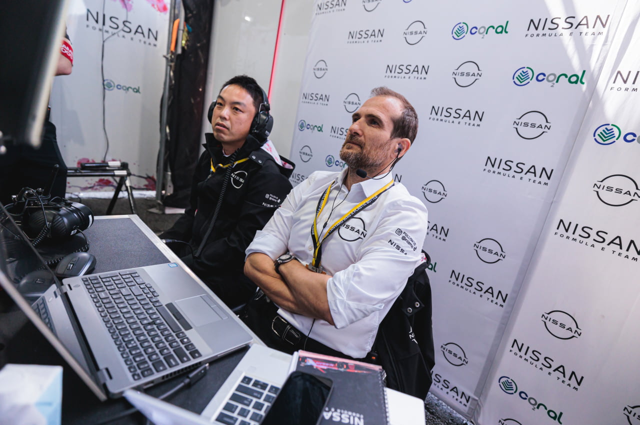 西川 直志（左）トマソ ヴォルペ（右）