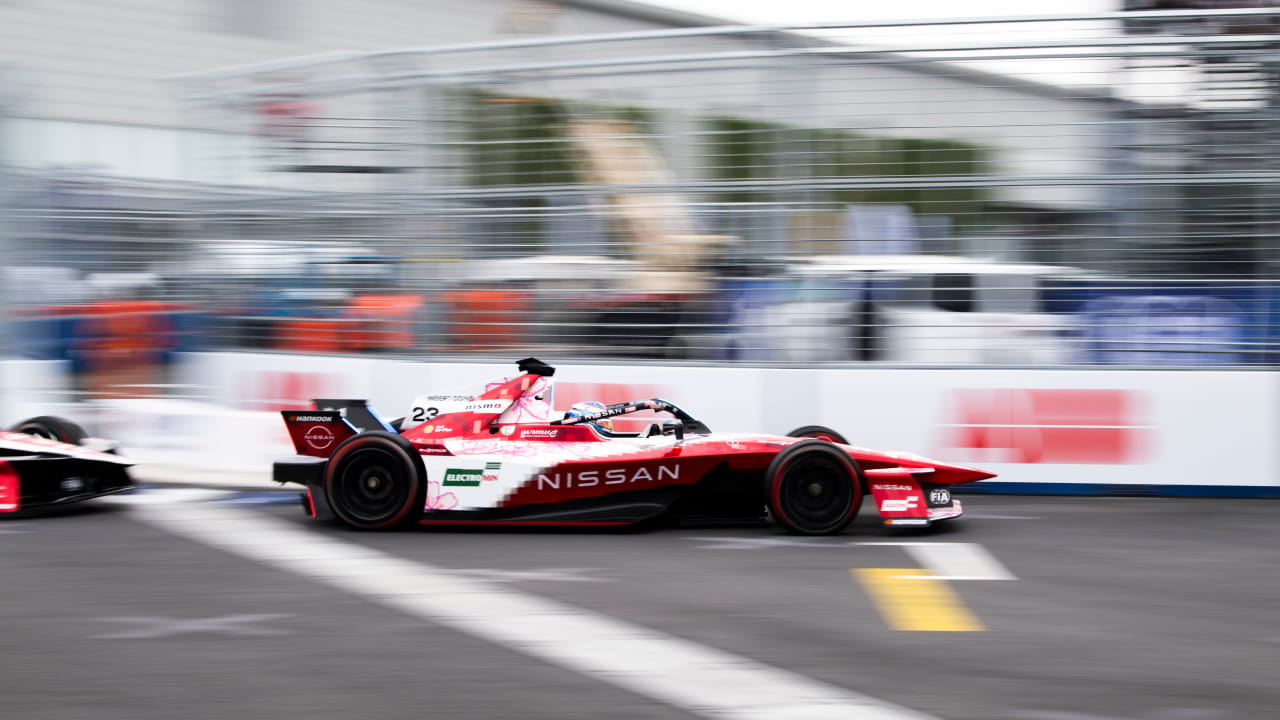 オリバー ローランド